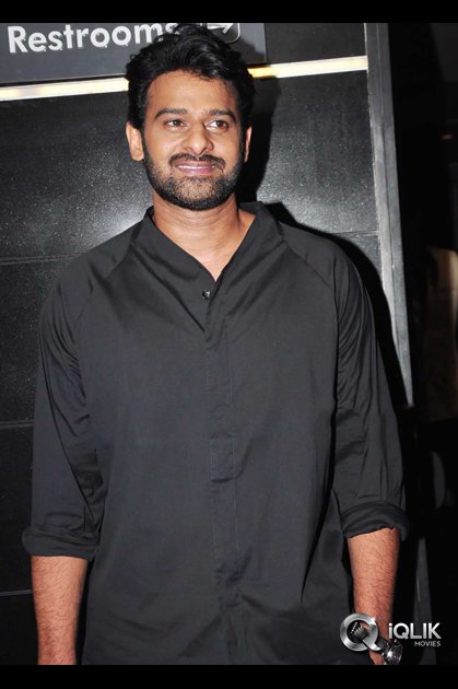 Prabhas-at-Baahubali-Movie-Trailer-Launch-In-Mumbai